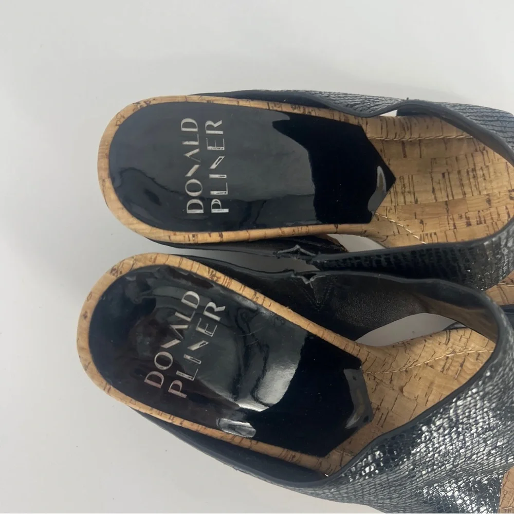 Donald Pliner Black Wedge Sandals Gretta - Picture 7 of 14